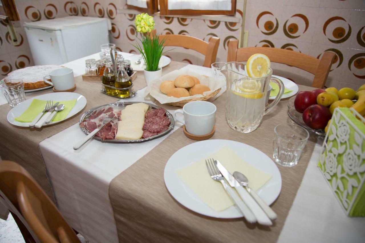 Il Gruccione Bed & Breakfast Sant'Omero Exterior photo